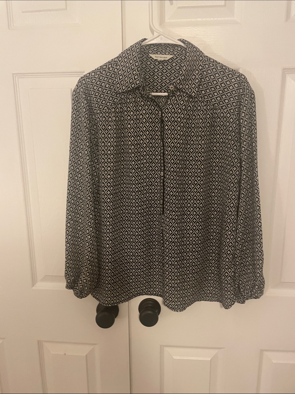 Max Studio Black and White Geometric Button-Down Shirt
